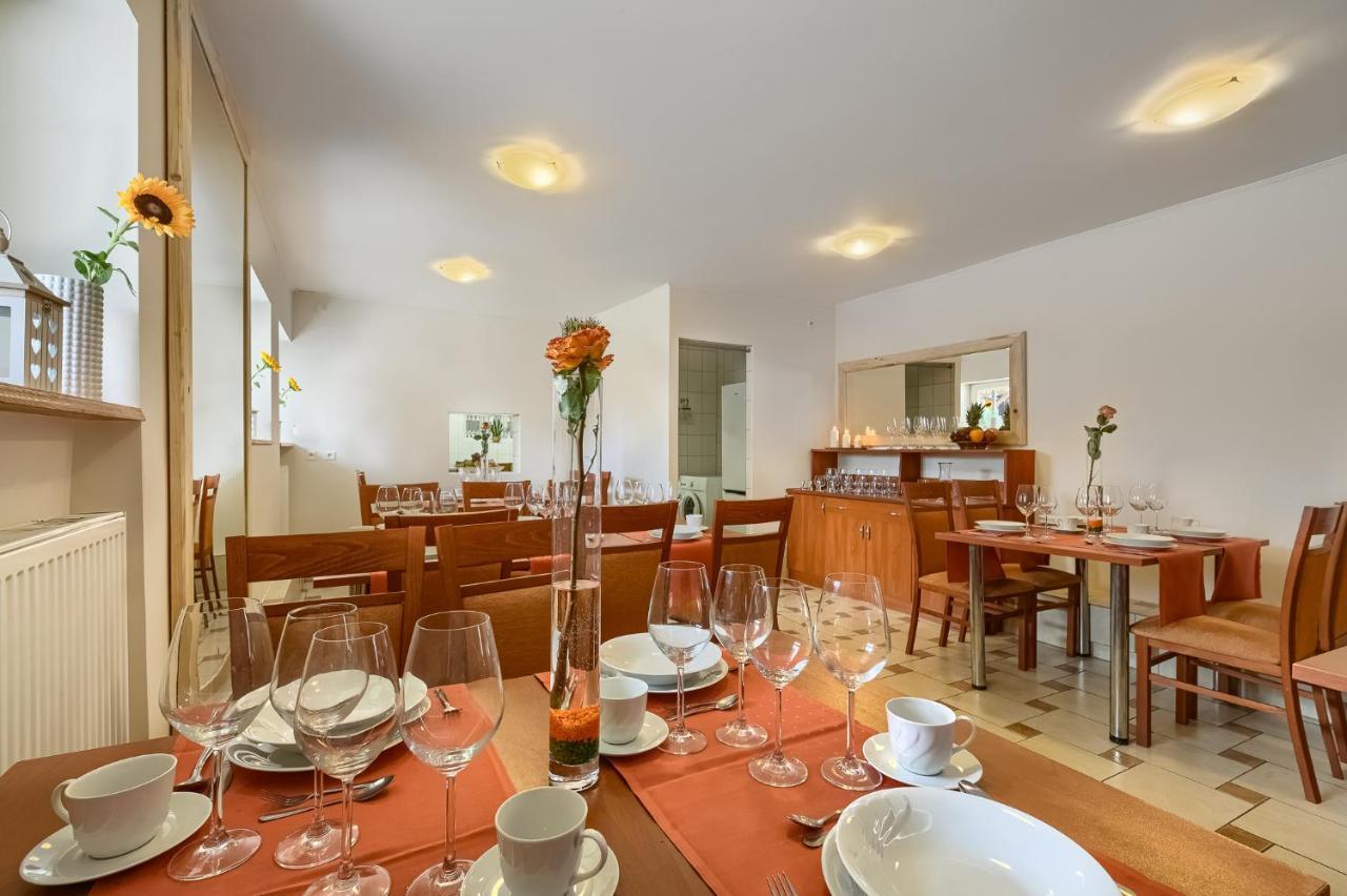 Sarenka Hotel Криница-Здруй Екстериор снимка