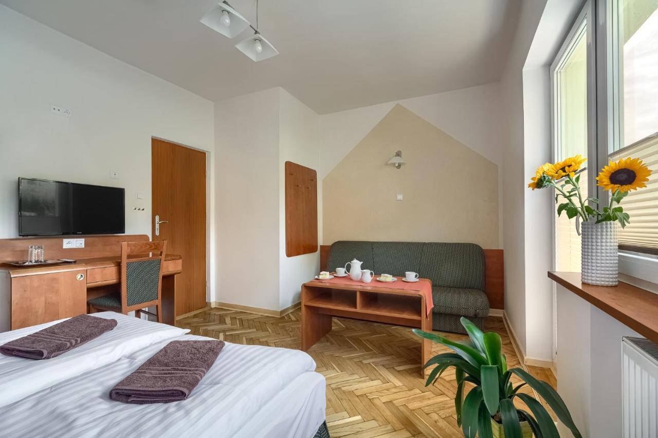 Sarenka Hotel Криница-Здруй Екстериор снимка