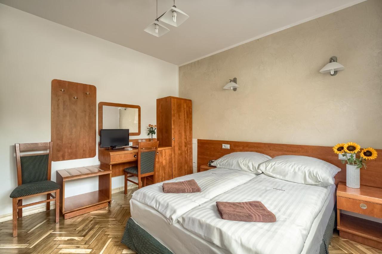 Sarenka Hotel Криница-Здруй Екстериор снимка